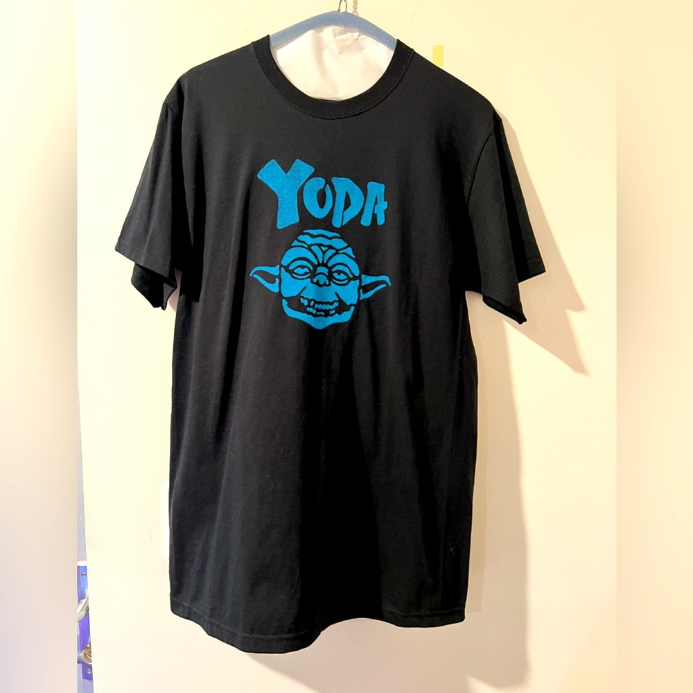 Black Yoda T-Shirt Sz. M *?NWOT?* MSRP: $30+tax retail *Star Wars*